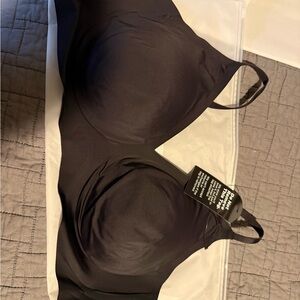 Everyday Black Wireless T-Shirt Bra - Smooth Comfort Support